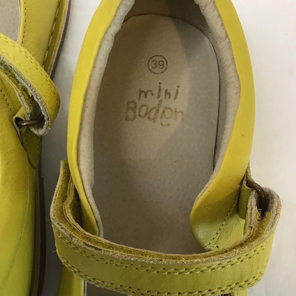 MINI BODEN Yellow Leather Mary Jane Flats with Perforated Detail 39 - Picture 6 of 7